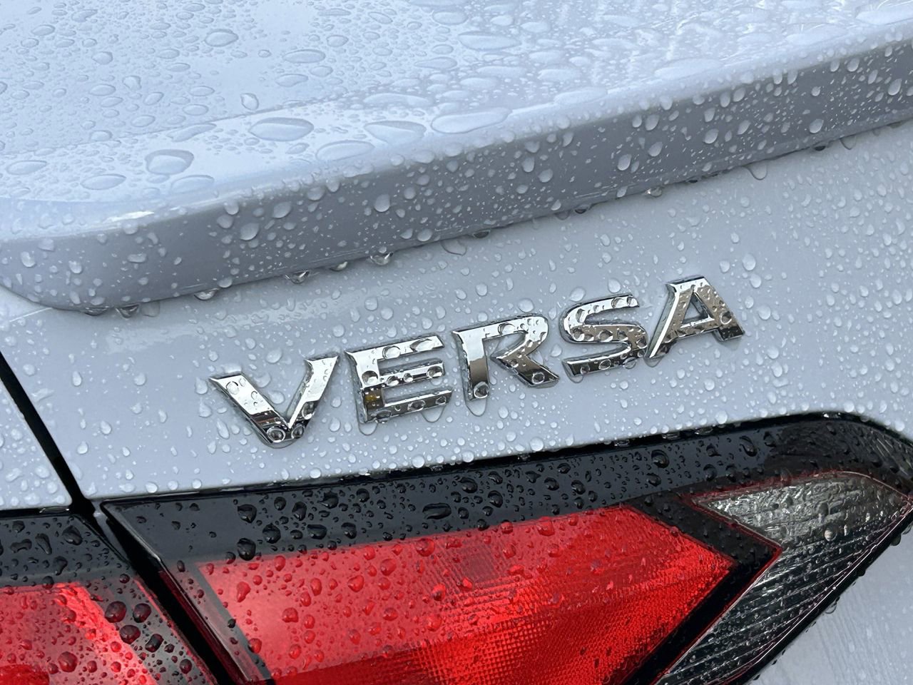 Certified 2025 Nissan Versa SR w/ Trunk Package image 5