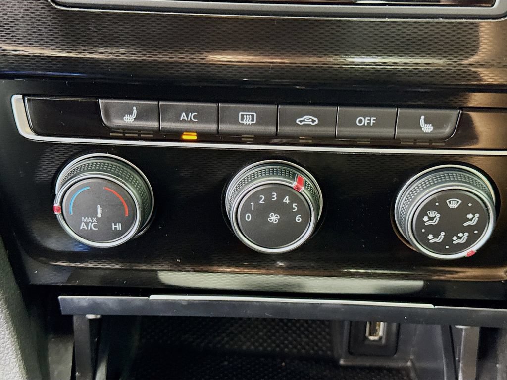 Used 2015 Volkswagen GTI S FWD image 17