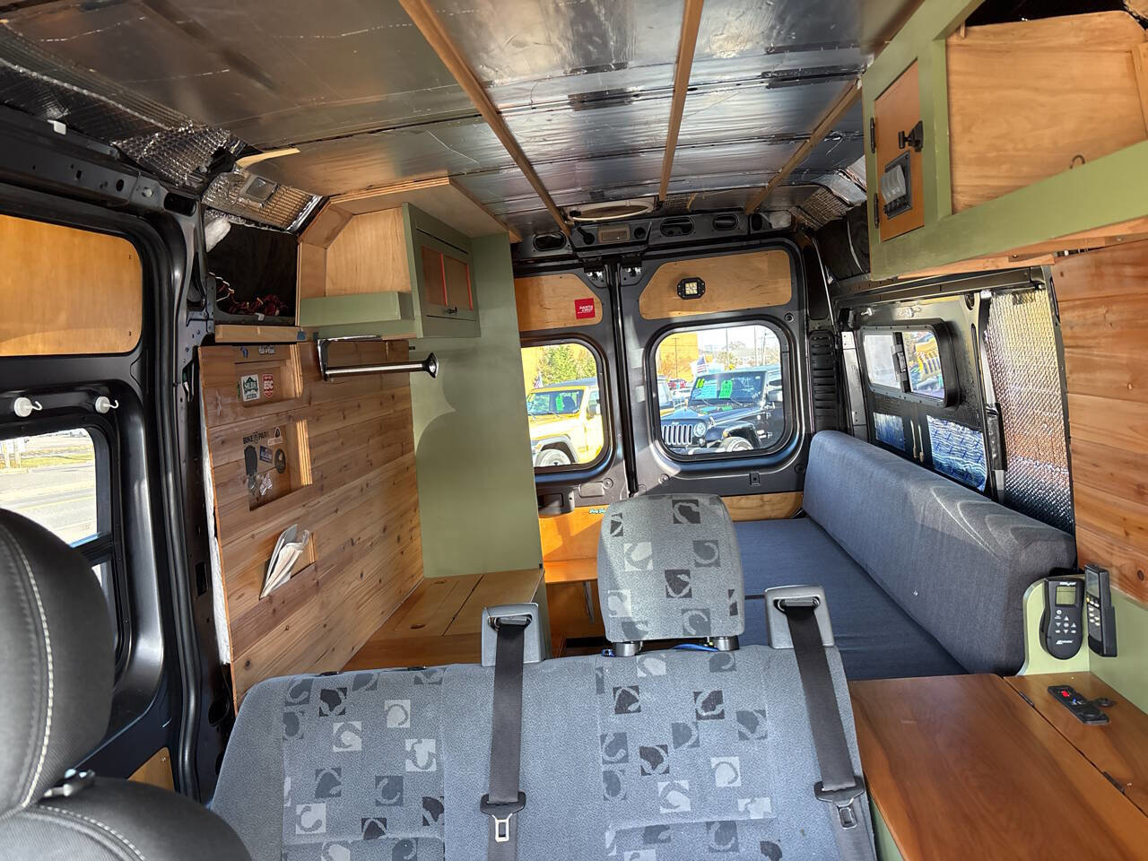 Used 2016 RAM ProMaster 2500 w/ Interior Convenience Group image 24