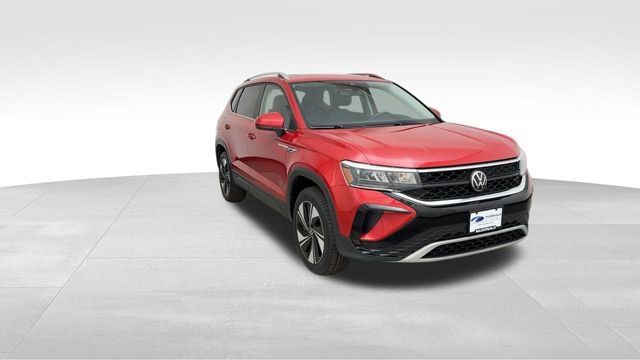 Used 2023 Volkswagen Taos SE w/ Panoramic Sunroof Package AWD/4WD image 8