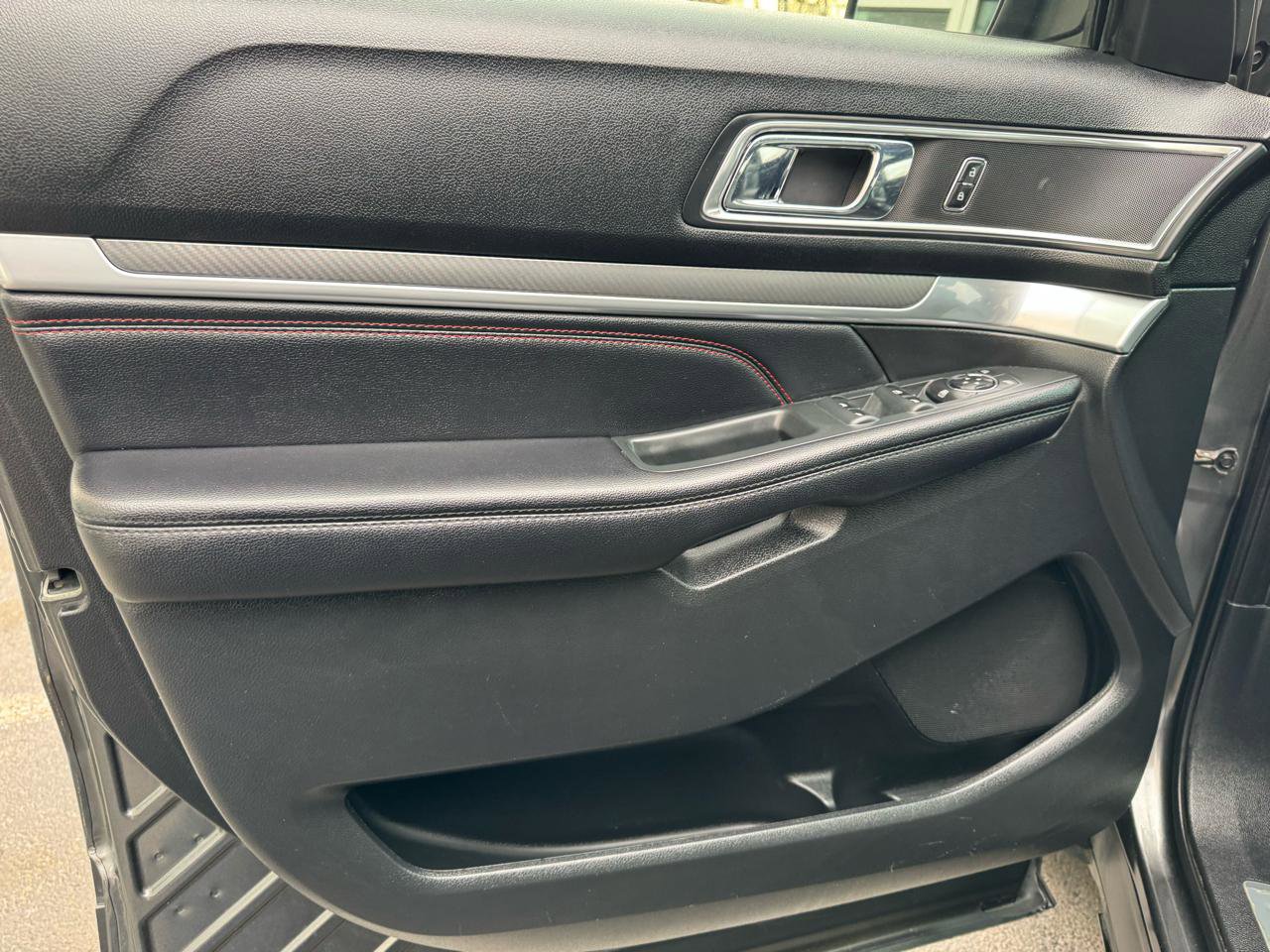 Used 2016 Ford Explorer Sport image 12