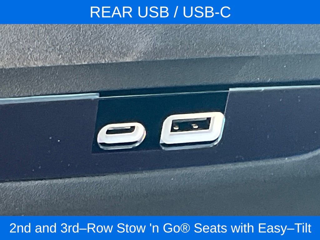 New 2026 Chrysler Pacifica Limited w/ S Appearance Package image 21