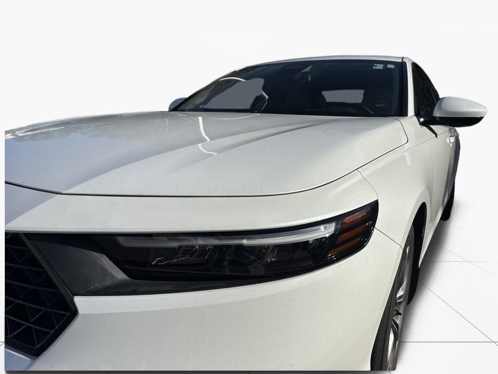 Used 2023 Honda Accord EX image 13