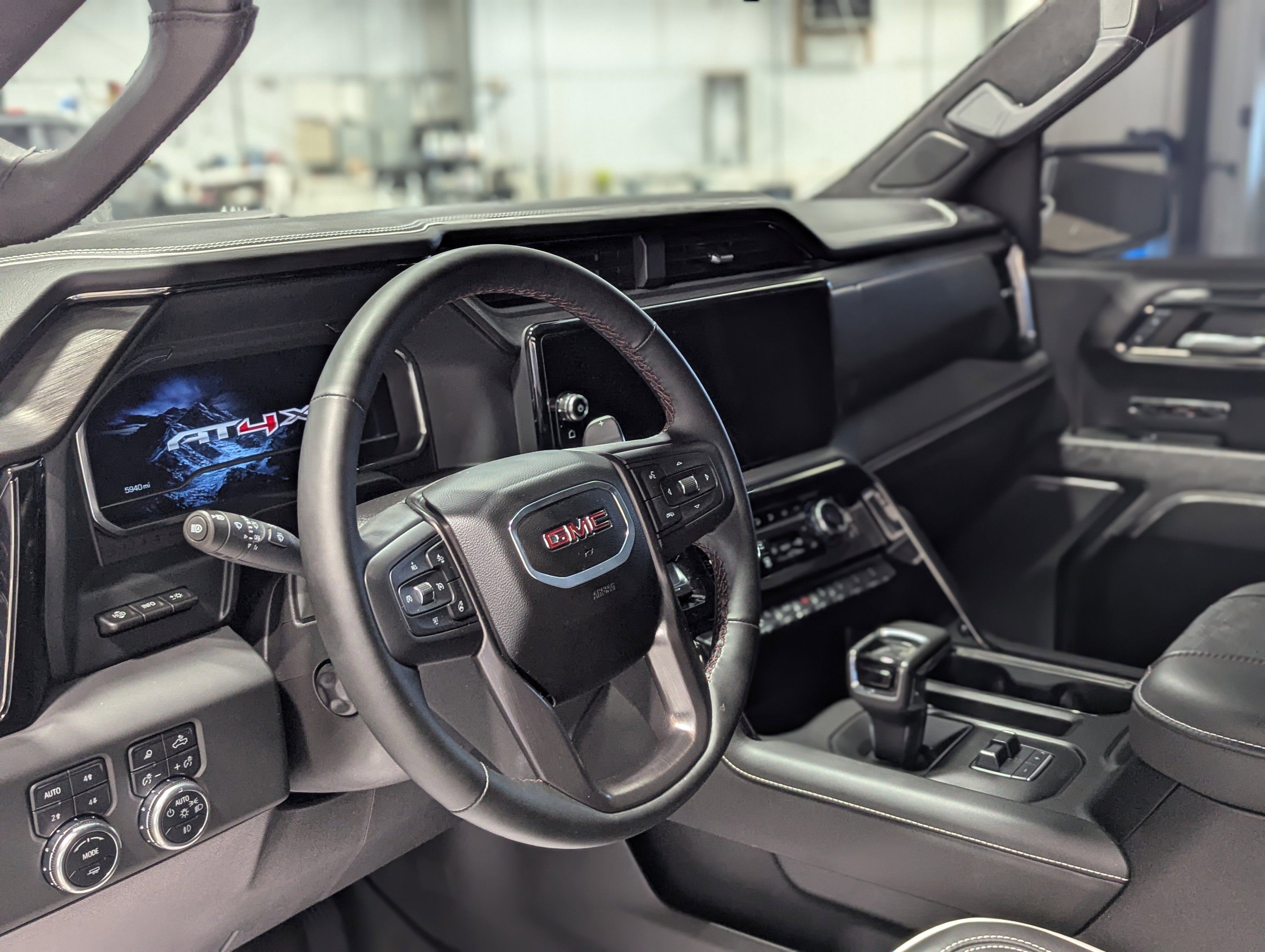 Used 2024 GMC Sierra 1500 AT4X image 13