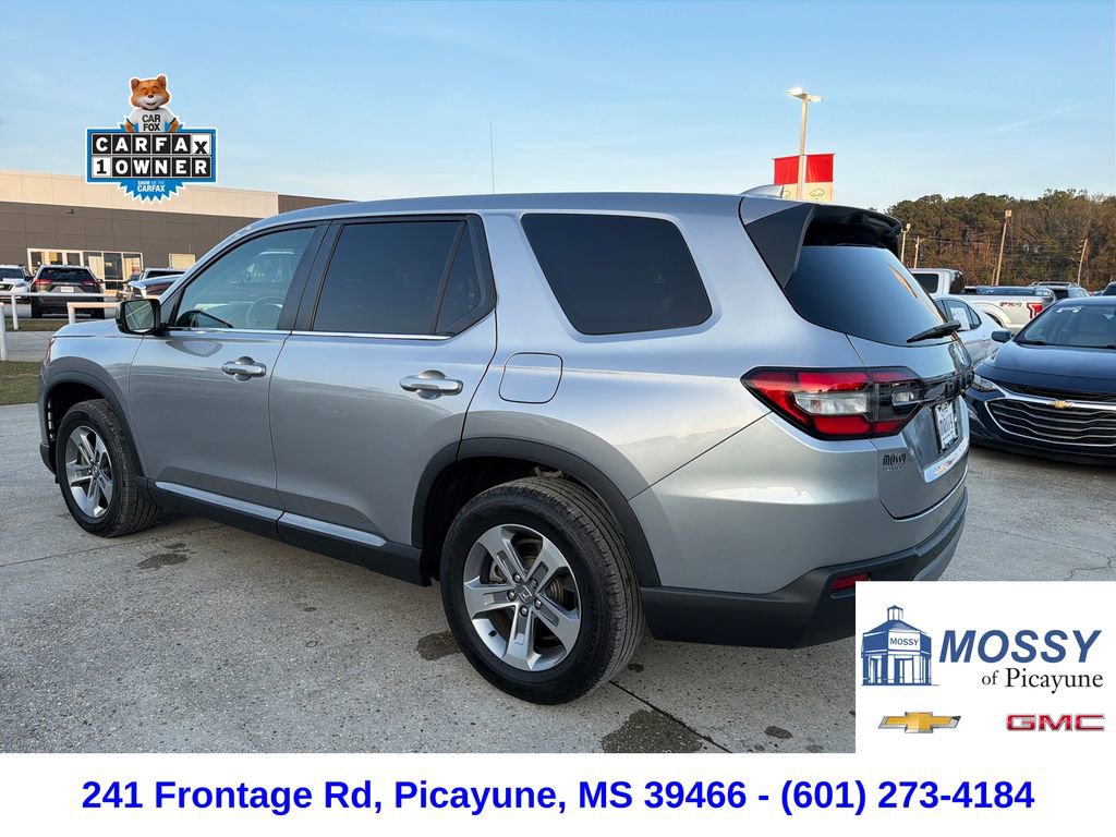 Used 2025 Honda Pilot EX-L image 3