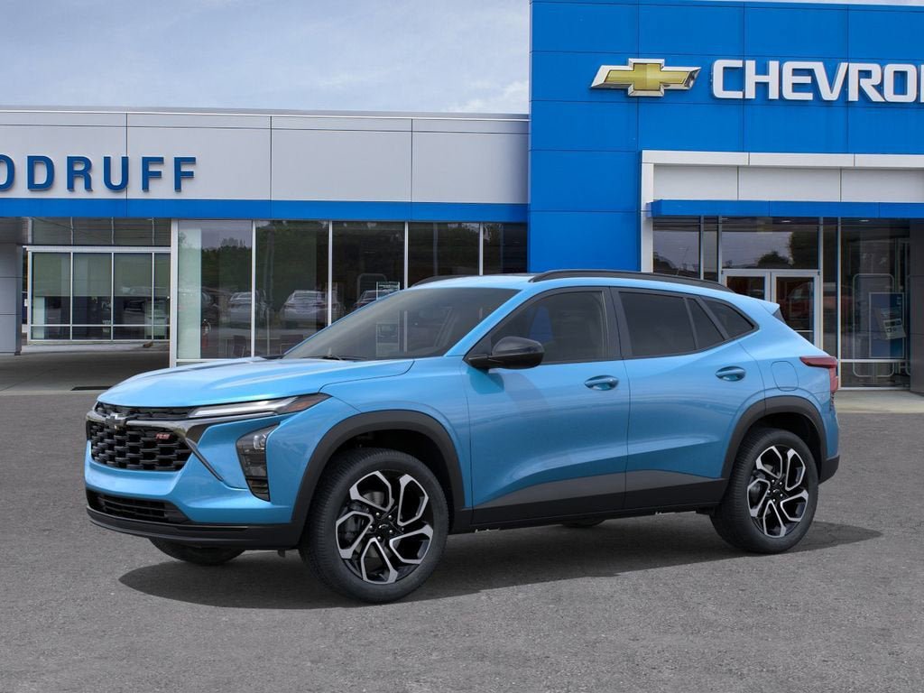 New 2026 Chevrolet Trax RS w/ Sunroof Package FWD image 2