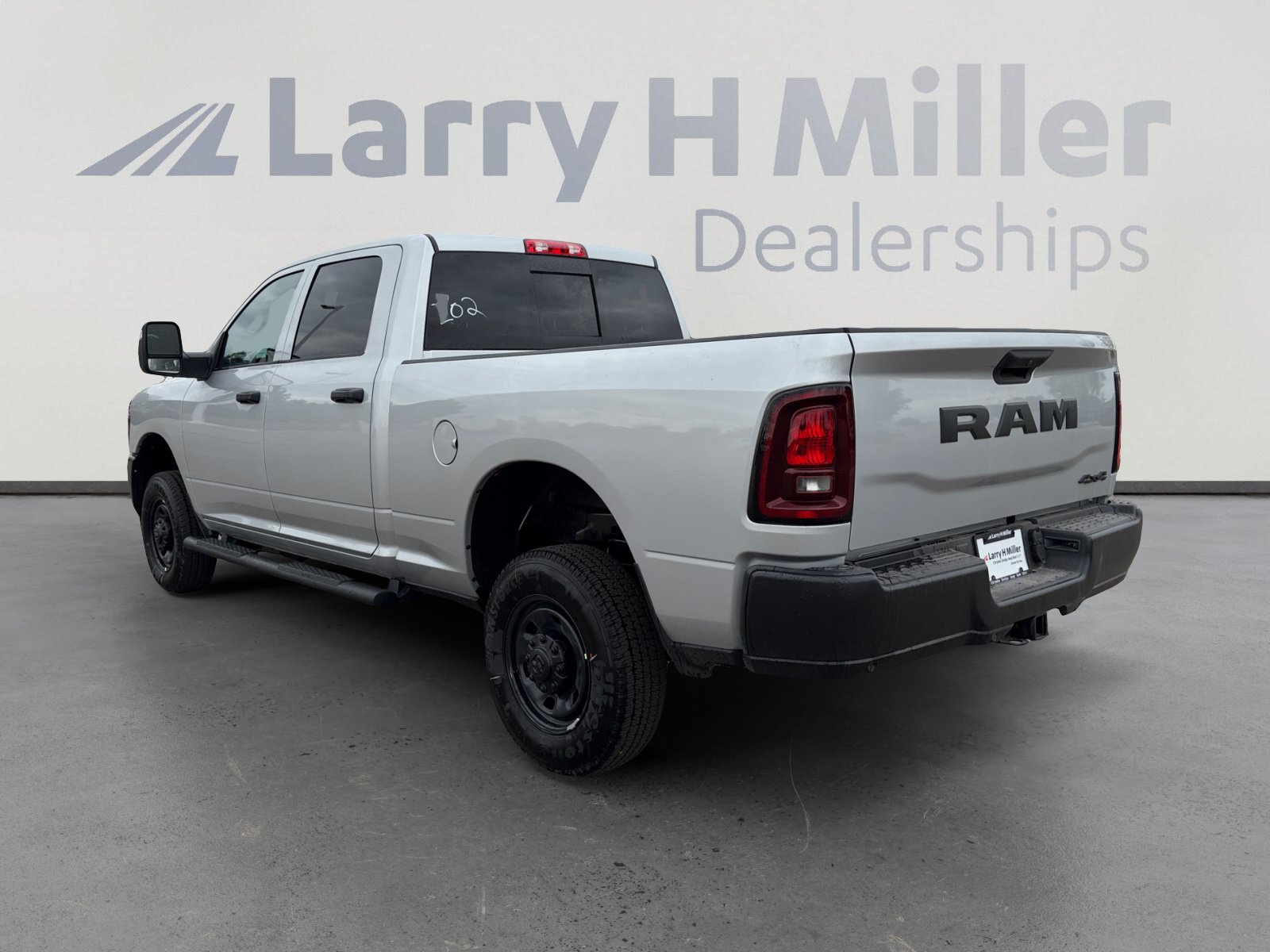 New 2026 RAM 2500 Tradesman AWD/4WD image 4