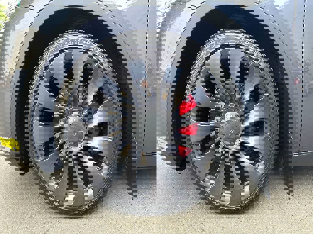 Used 2021 Tesla Model Y Performance AWD/4WD image 8