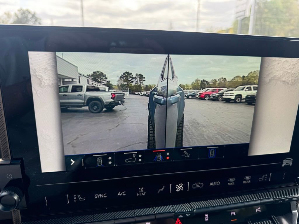 Used 2024 GMC Hummer EV 3X w/ Omega Edition image 33