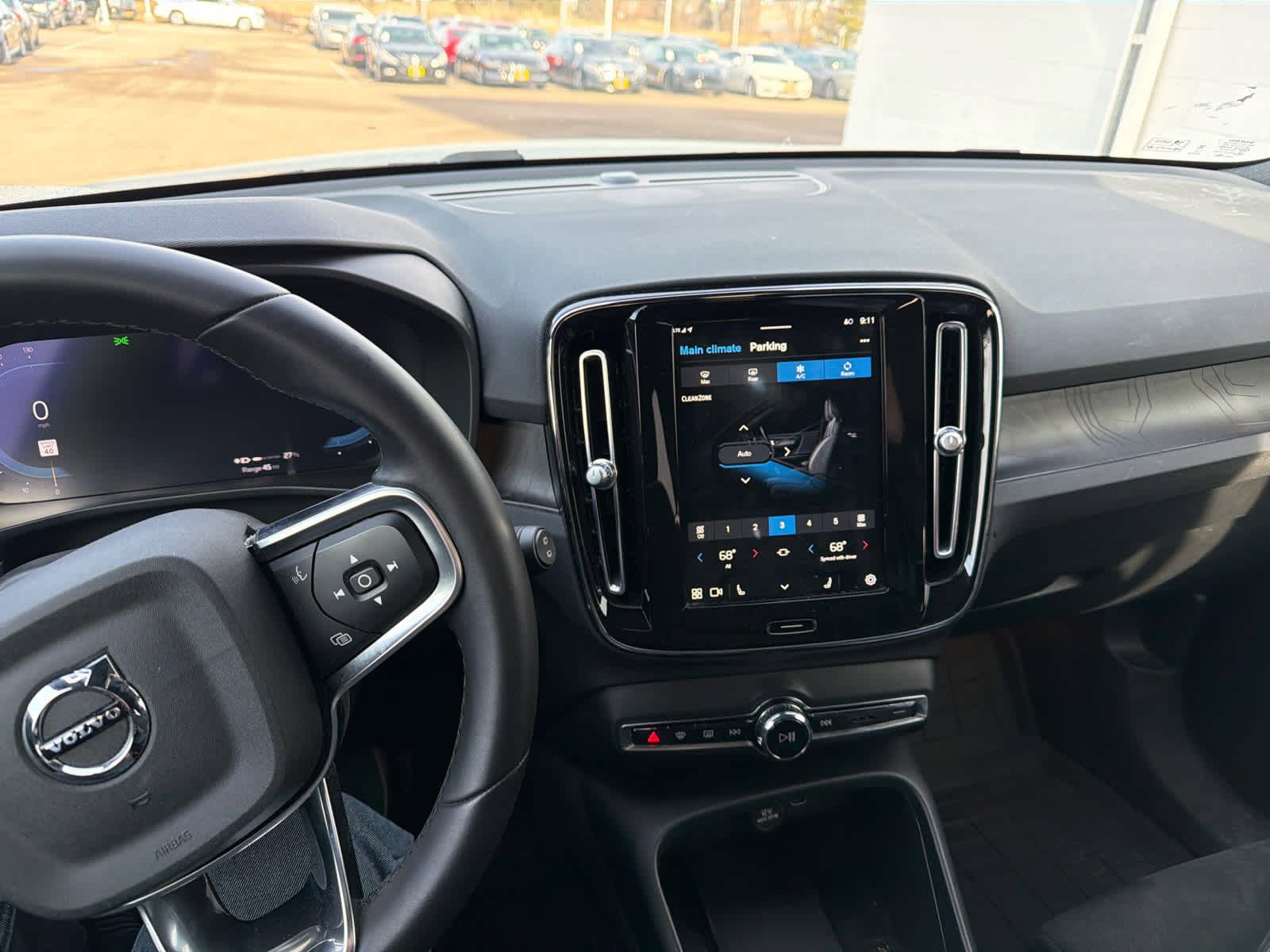 Used 2023 Volvo XC40 Recharge Plus w/ Protection Package Premier image 21