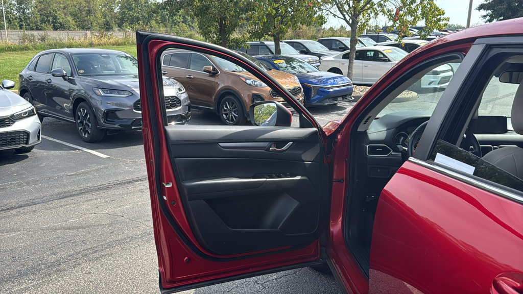 Used 2017 MAZDA CX-5 Touring FWD image 15