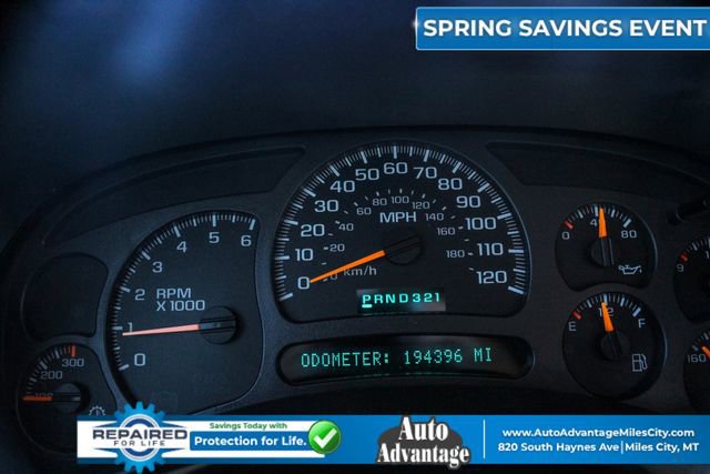 Used 2003 Chevrolet Suburban 2500 LT w/ LT Preferred Equipment Group image 2