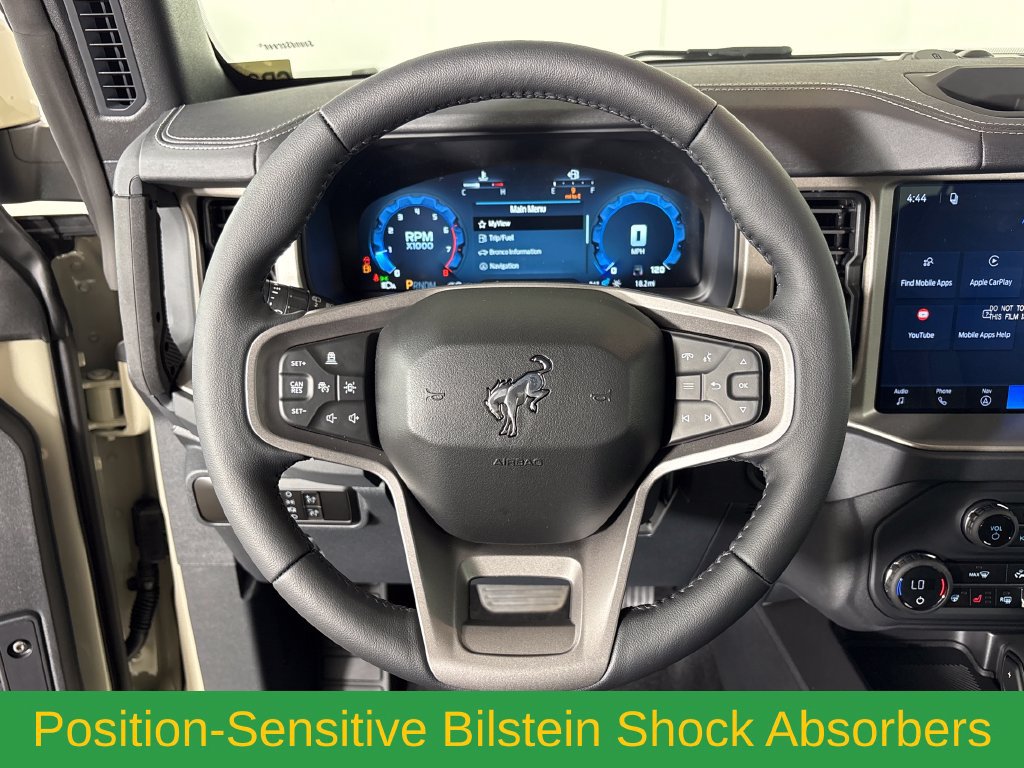New 2026 Ford Bronco Outer Banks w/ Sasquatch Package AWD/4WD image 17