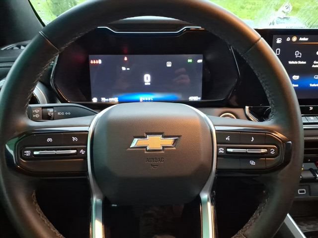 Used 2024 Chevrolet Colorado LT w/ LT Convenience Package AWD/4WD image 16