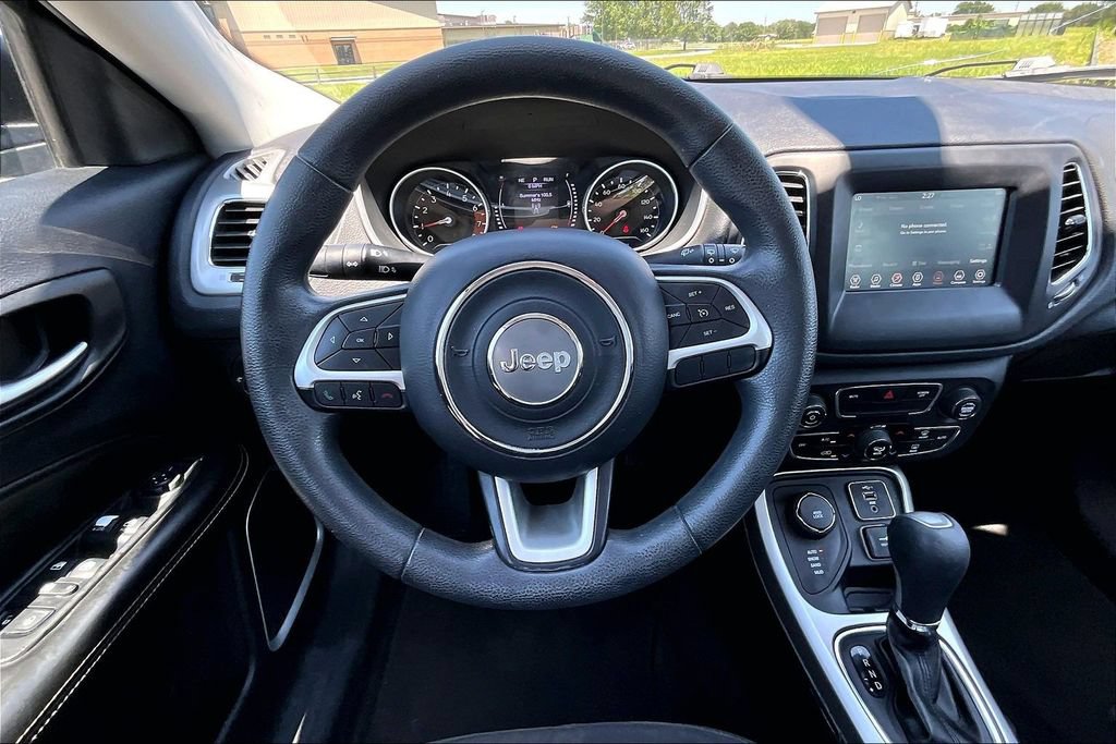 Used 2019 Jeep Compass Sport AWD/4WD image 5