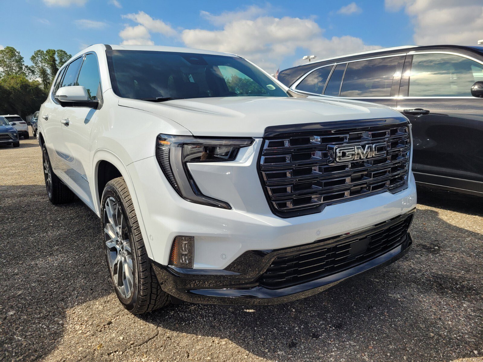 New 2026 GMC Acadia Denali Ultimate image 2