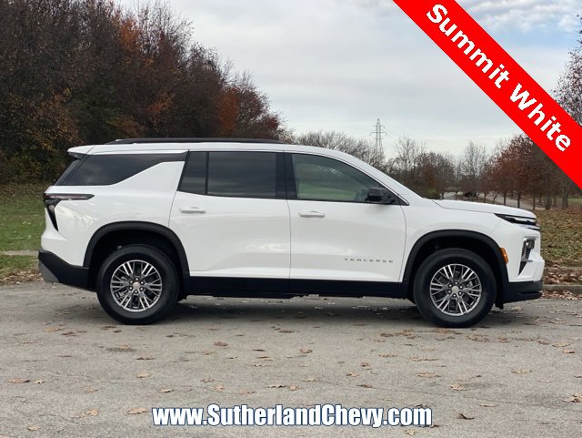 New 2026 Chevrolet Traverse LT image 8
