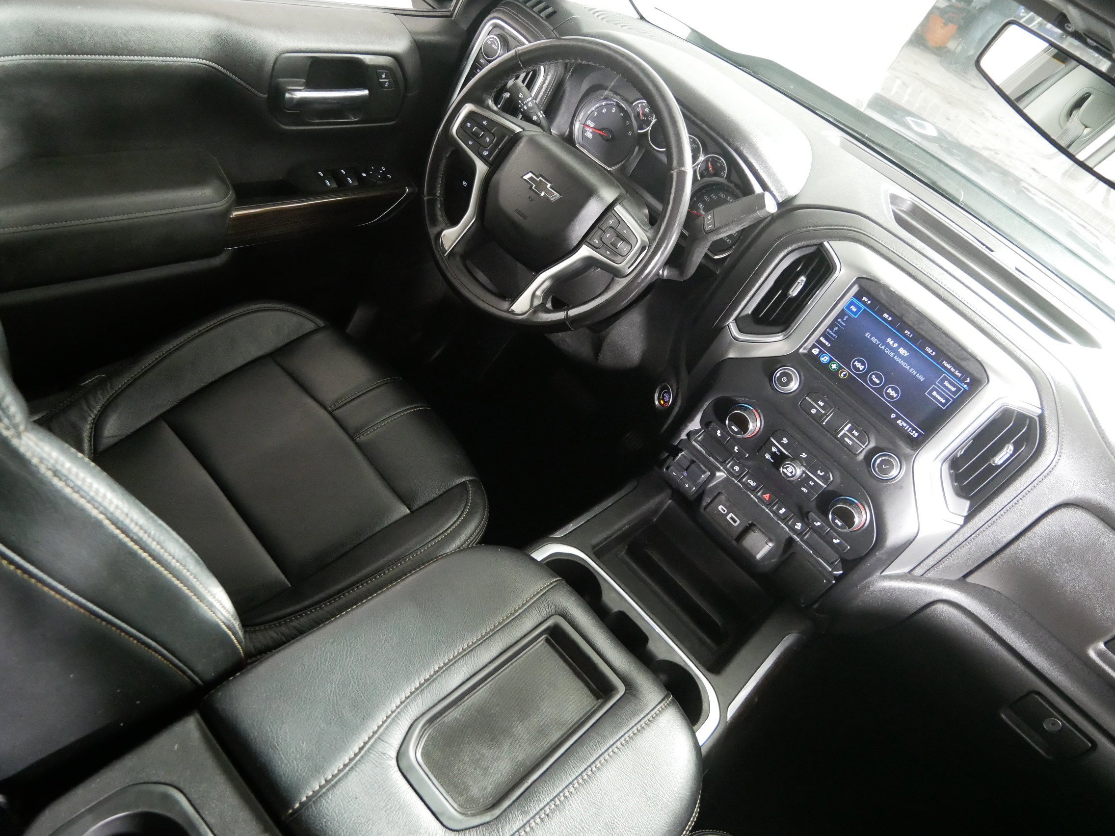 Used 2020 Chevrolet Silverado 1500 LT Trail Boss image 9