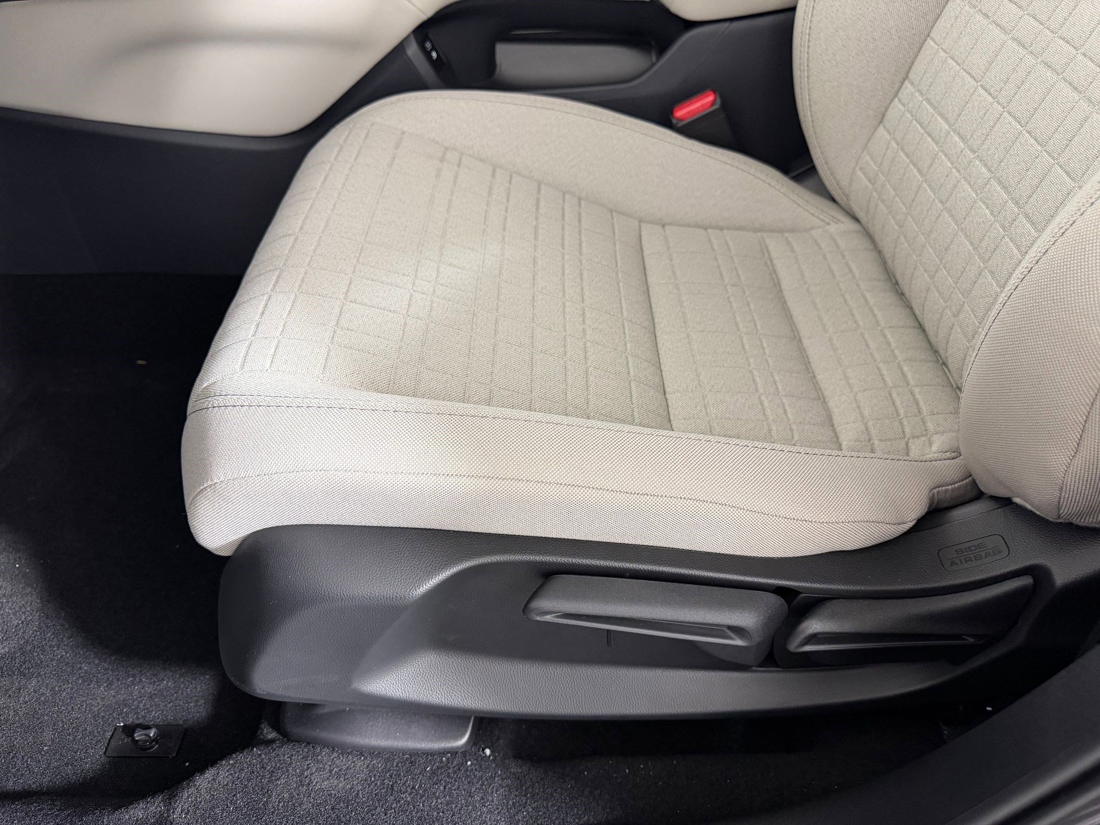 New 2026 Honda HR-V LX image 11