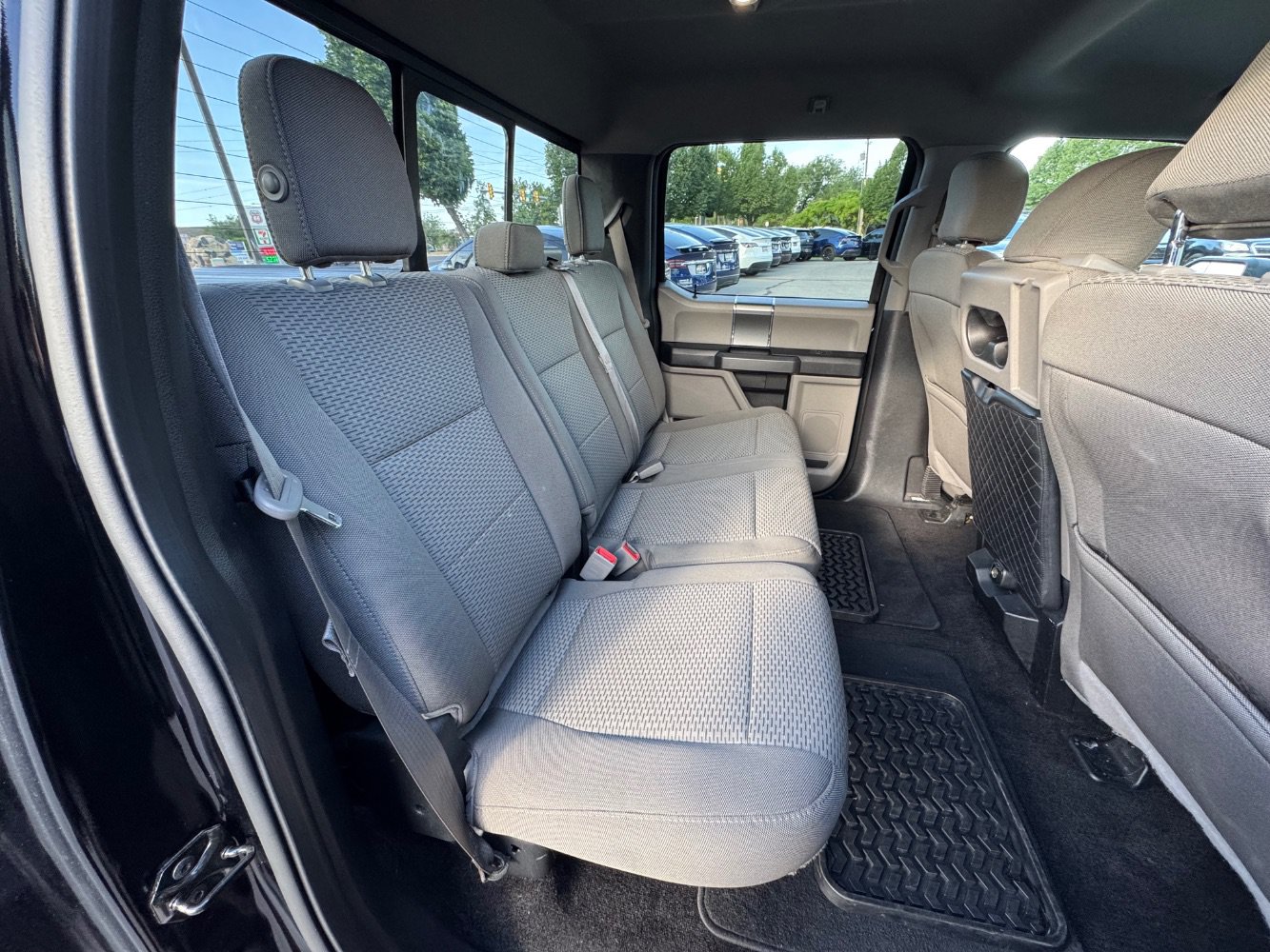 Used 2018 Ford F150 XLT w/ Equipment Group 302A Luxury AWD/4WD image 18