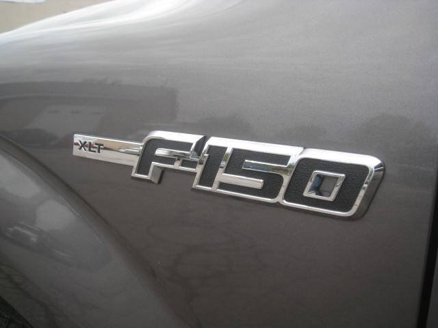 Used 2014 Ford F150 XLT w/ XLT Chrome Package AWD/4WD image 13
