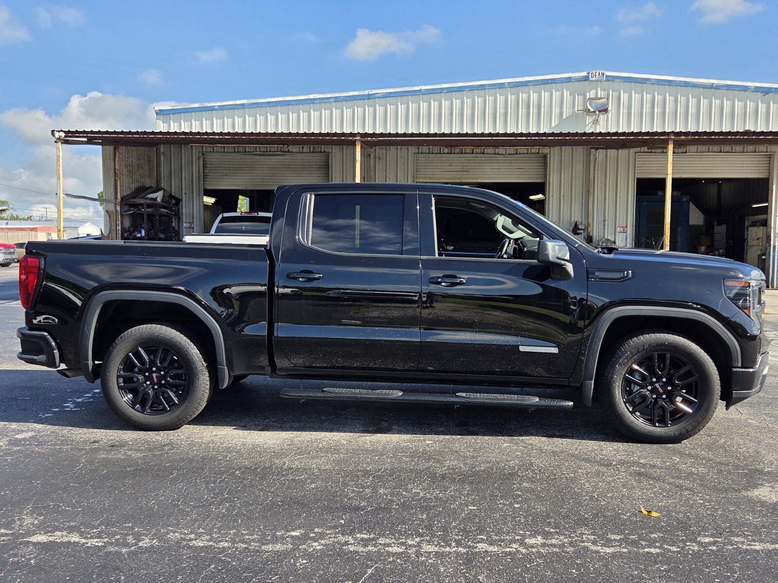 Certified 2024 GMC Sierra 1500 Elevation RWD image 6