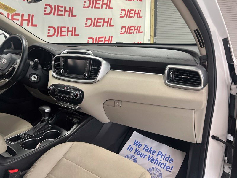 Used 2019 Kia Sorento AWD w/ LX Convenience Package image 13