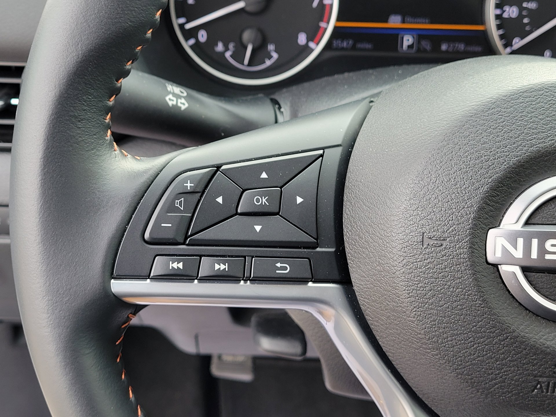 Certified 2024 Nissan Sentra SR image 22