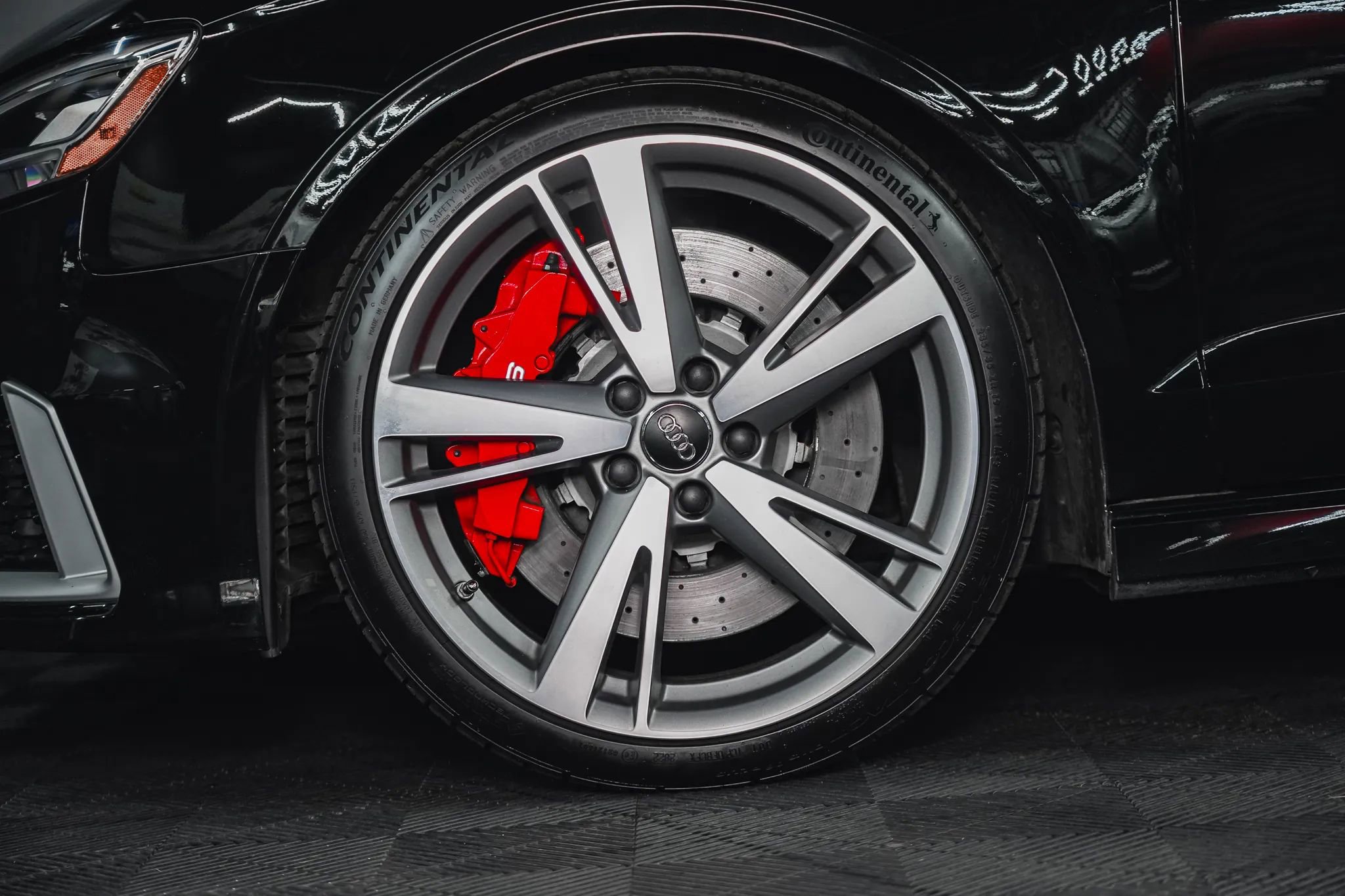 Used 2020 Audi RS 3 w/ Navigation Package image 14