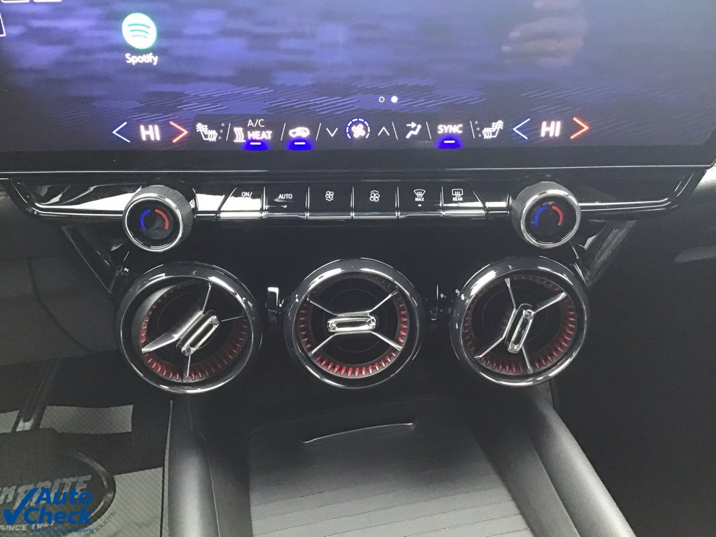 Used 2024 Chevrolet Blazer EV RS image 40