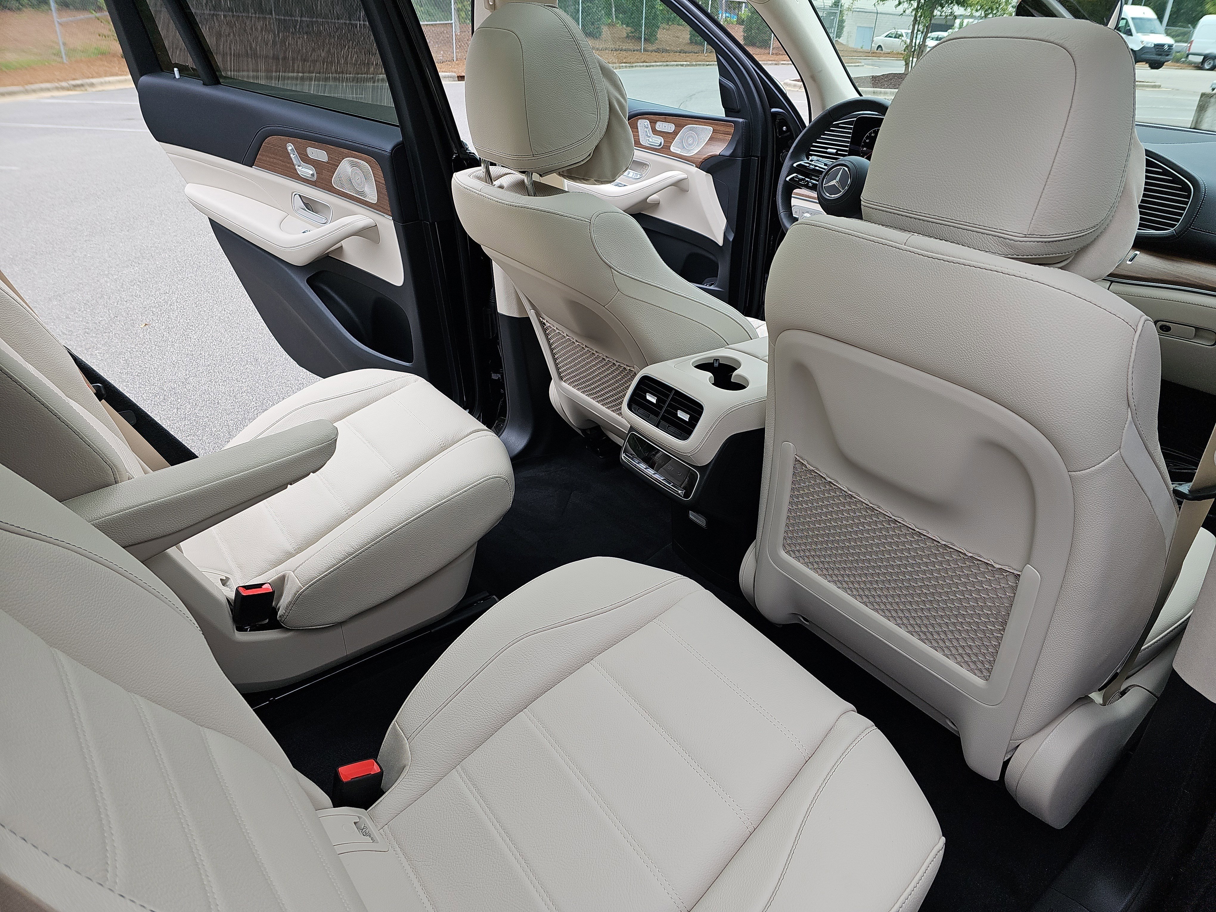 New 2026 Mercedes-Benz GLS 450 4MATIC image 11