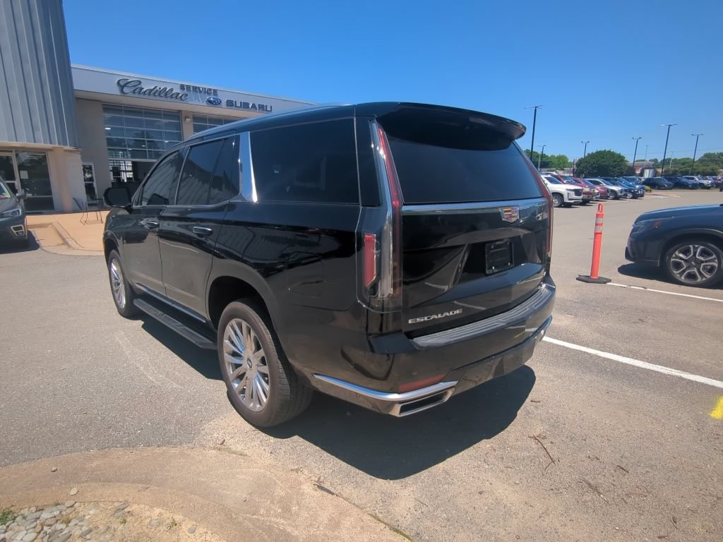 Used 2022 Cadillac Escalade Premium Luxury AWD/4WD image 5