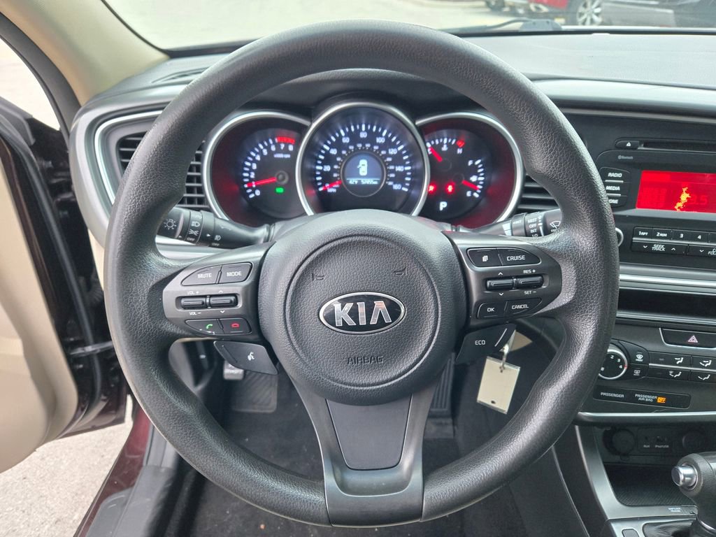 Used 2015 Kia Optima LX image 36