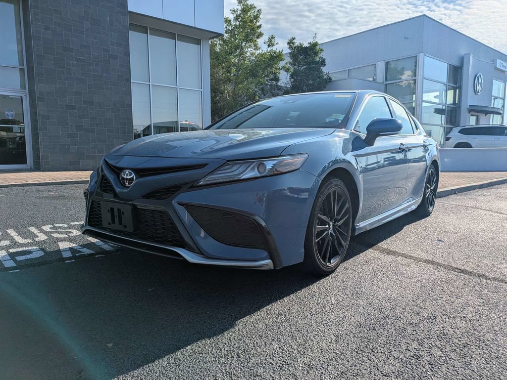 Used 2024 Toyota Camry XSE FWD image 9