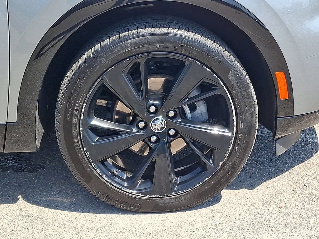 Used 2023 Buick Envision Essence w/ Sport Touring Package AWD/4WD image 11