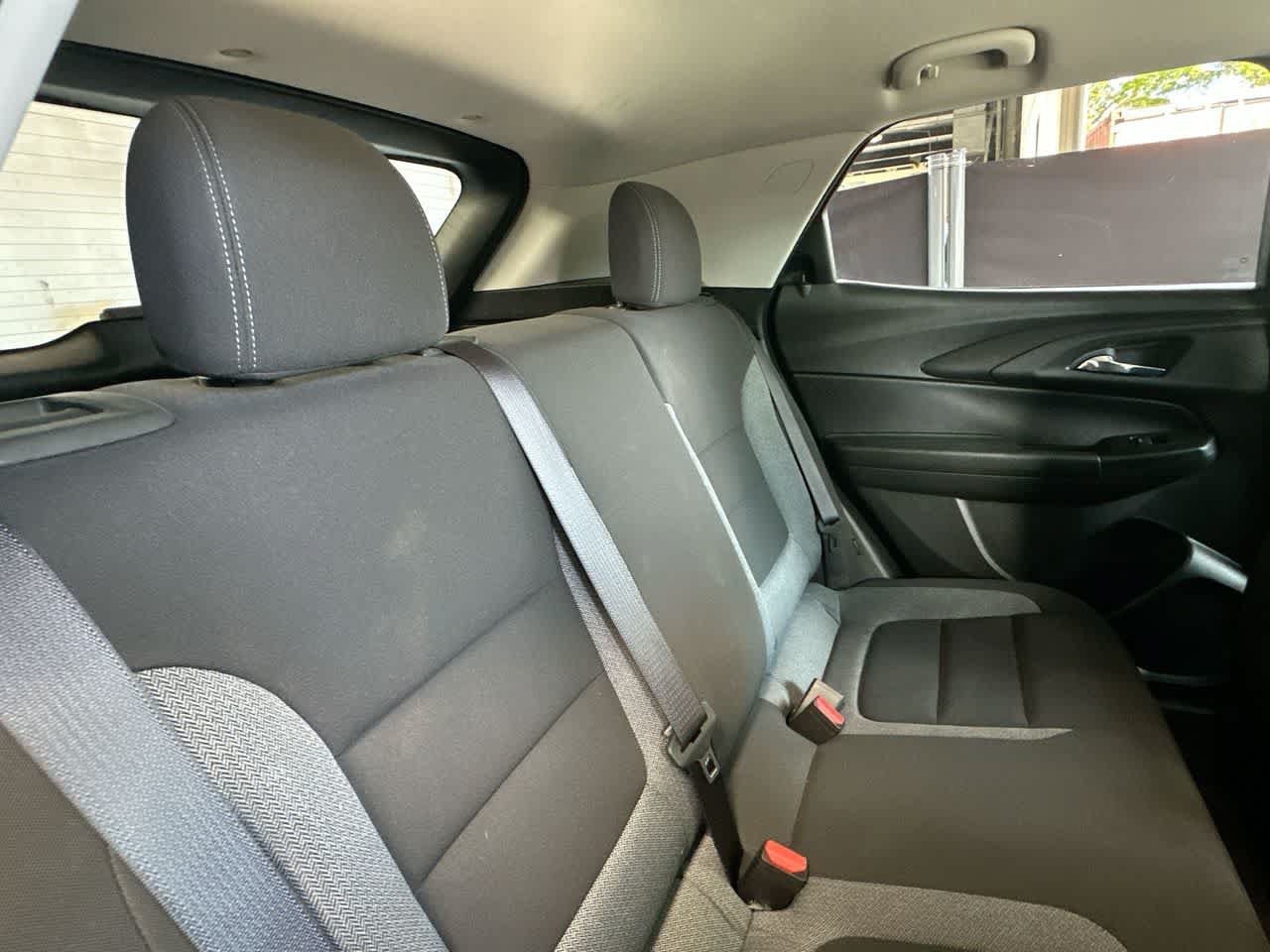 Used 2023 Chevrolet TrailBlazer LT FWD image 26