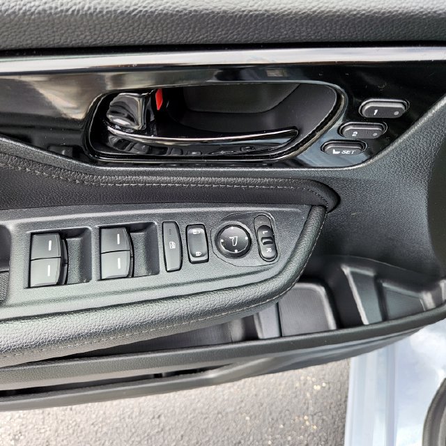 Used 2023 Honda Odyssey Touring image 14