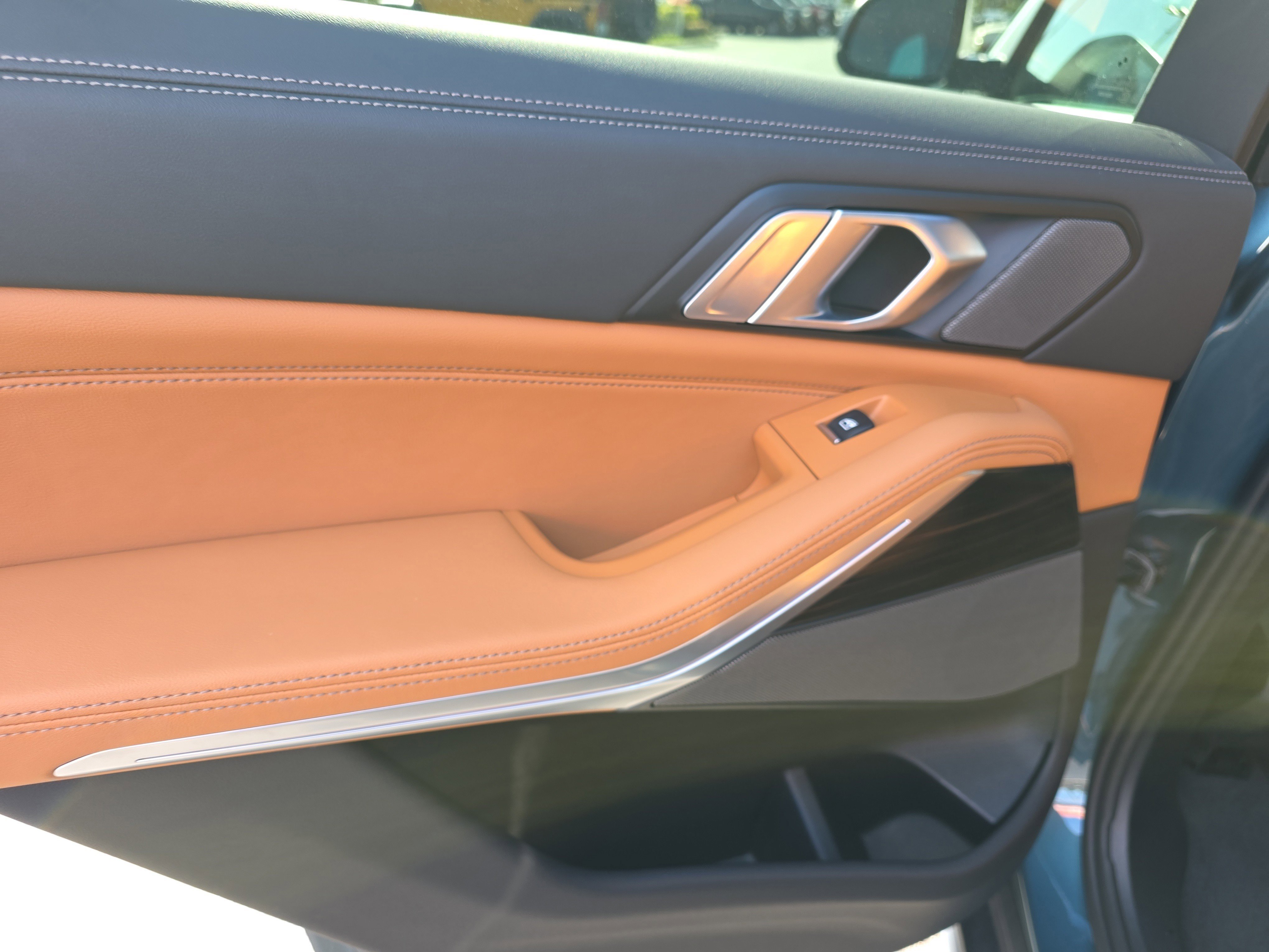 Used 2026 BMW X5 xDrive40i image 10