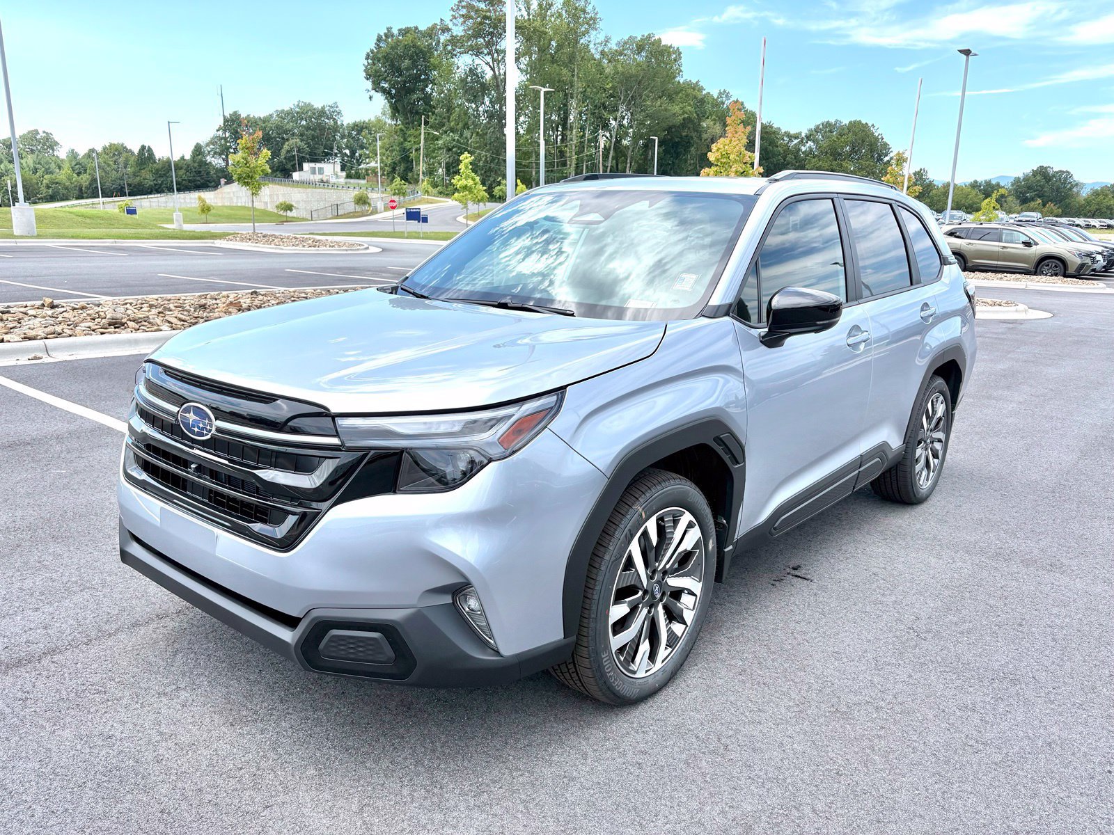 New 2026 Subaru Forester Touring AWD/4WD image 3
