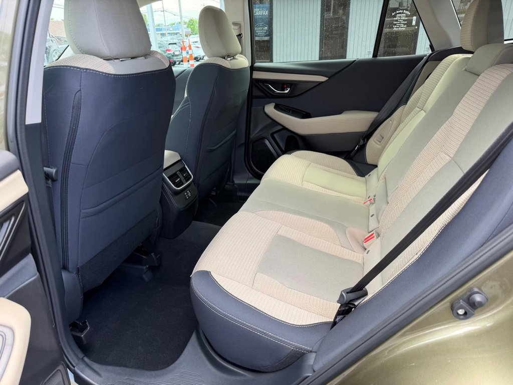 Used 2023 Subaru Outback Premium AWD/4WD image 15