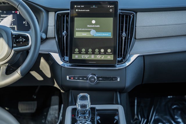 New 2026 Volvo XC90 B6 Plus w/ Protection Package Premier image 21
