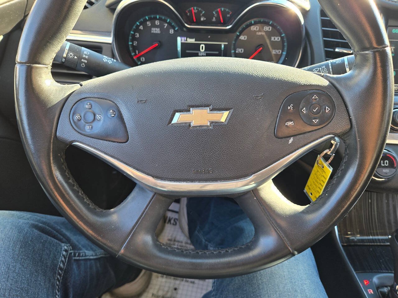 Used 2016 Chevrolet Impala LT w/ Convenience Package FWD image 17