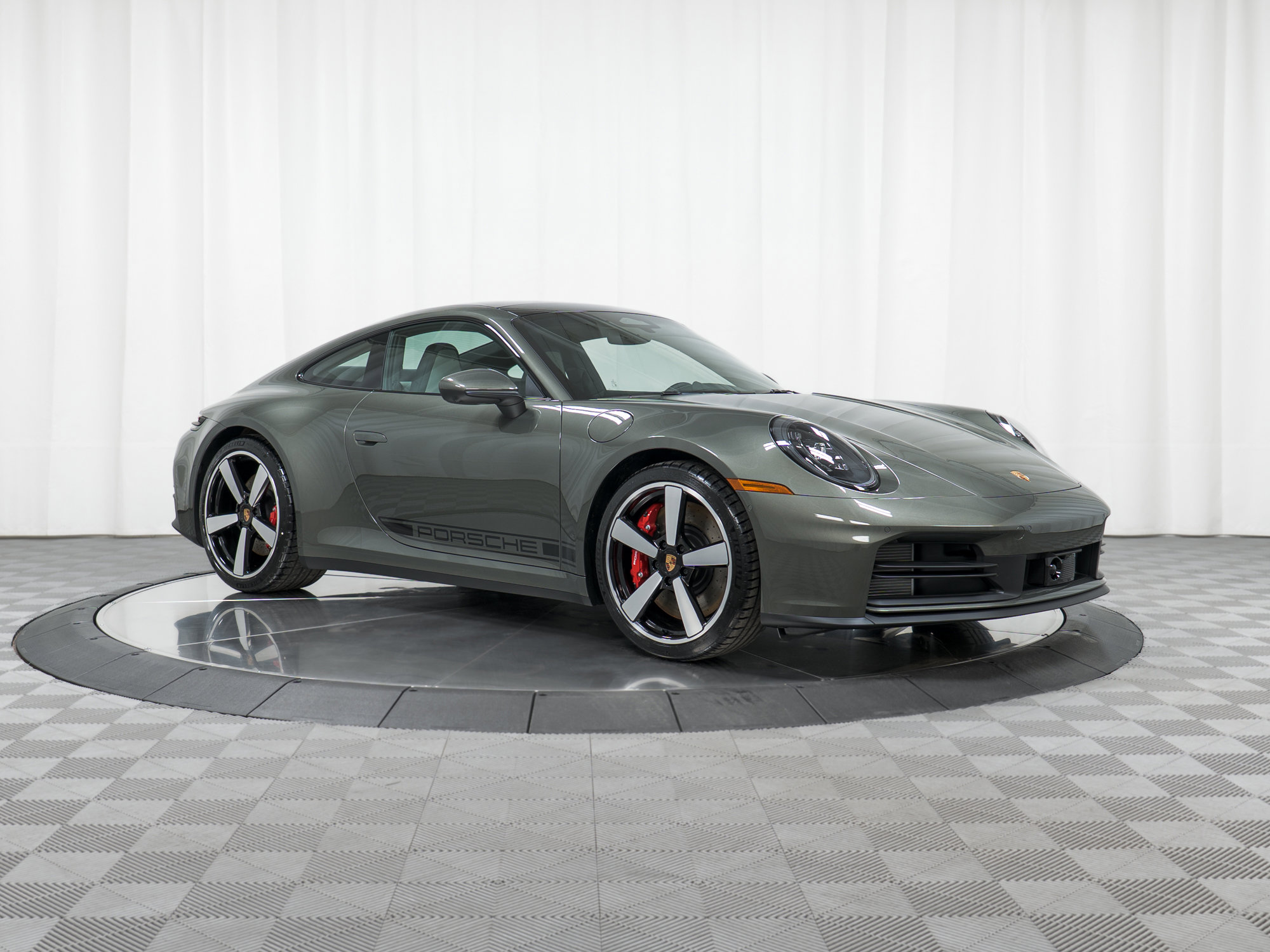 New 2026 Porsche 911 Carrera 4S image 9