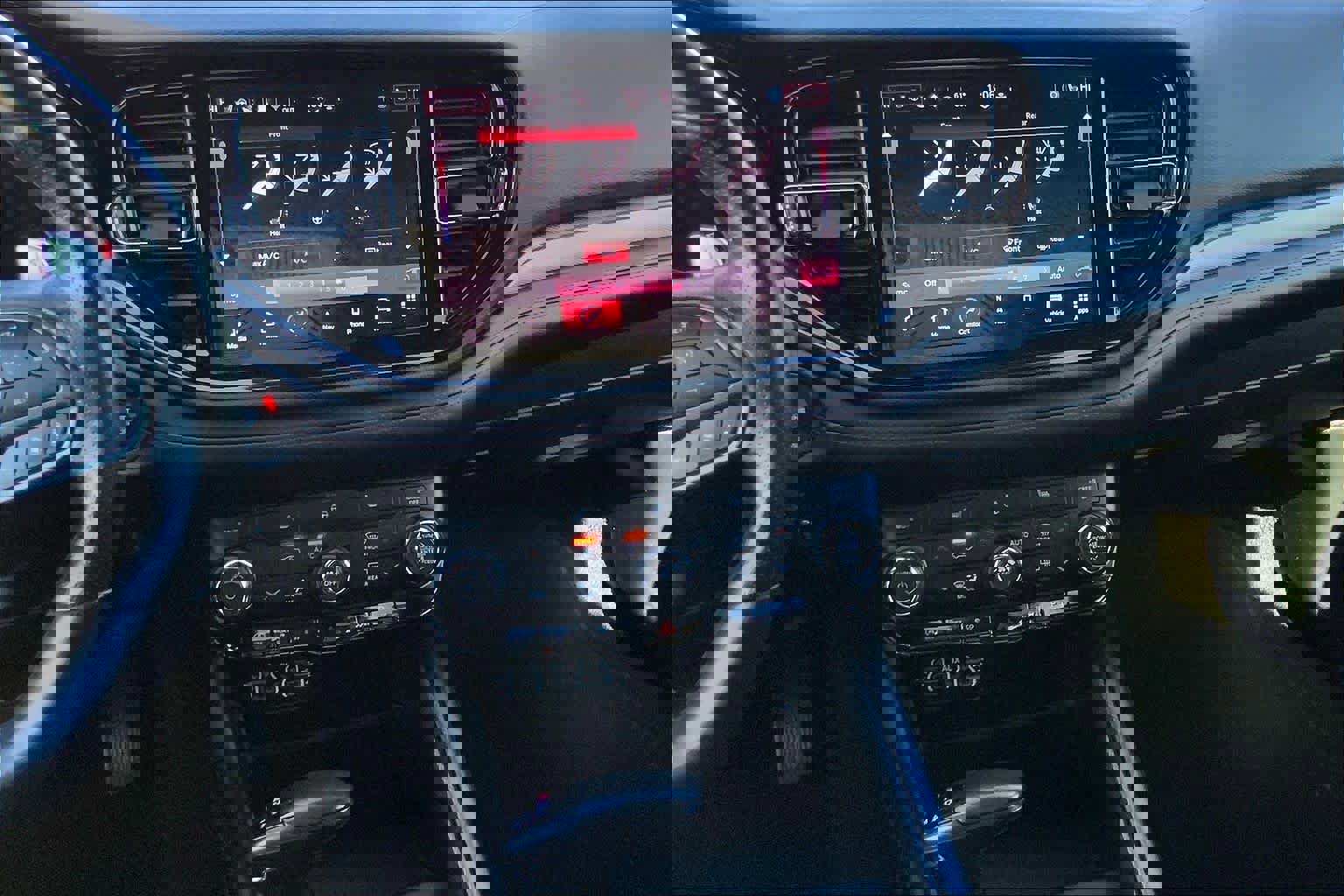 Used 2023 Dodge Durango GT image 6