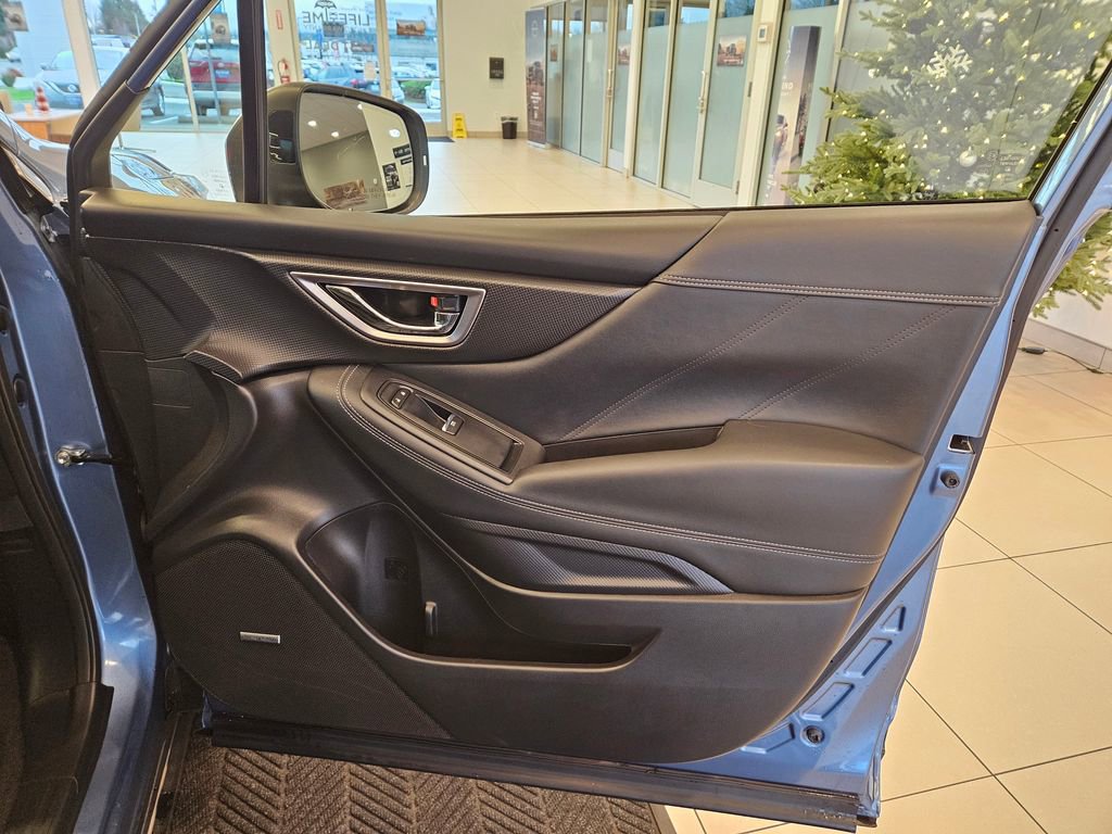 Used 2023 Subaru Forester Touring w/ Popular Package #2 image 25