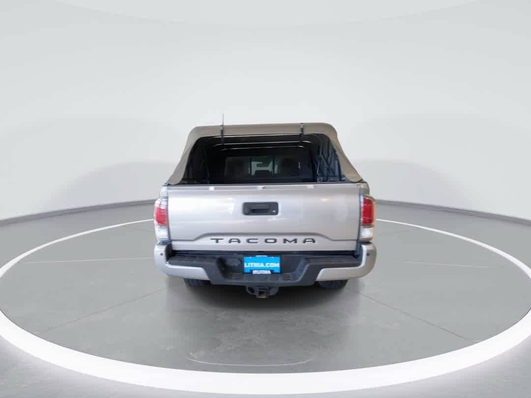 Certified 2020 Toyota Tacoma TRD Off-Road w/ TRD Premium Off Road Package AWD/4WD image 7