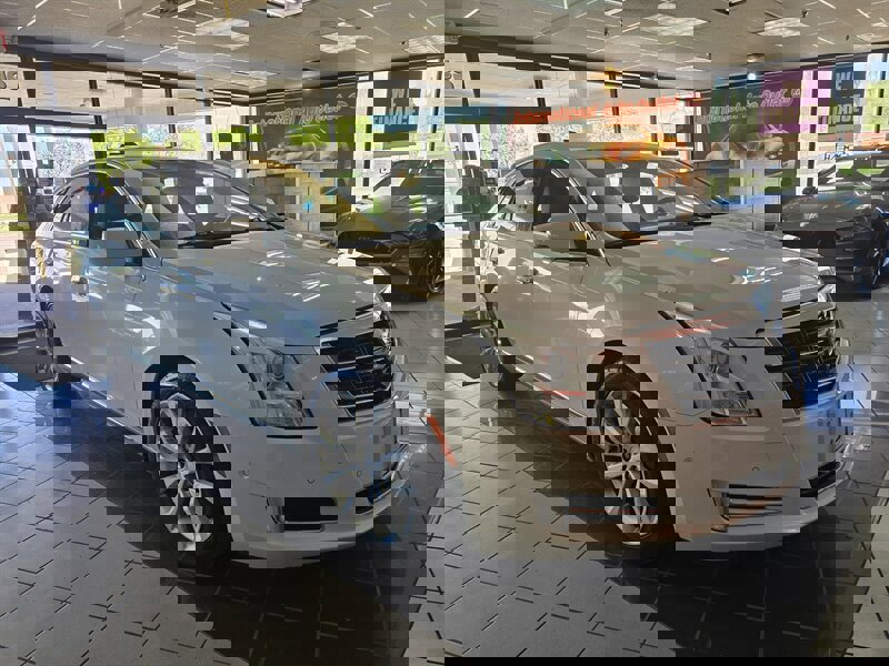 Used 2016 Cadillac XTS Premium FWD image 3