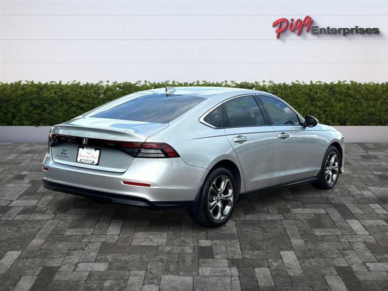 Used 2024 Honda Accord EX image 9