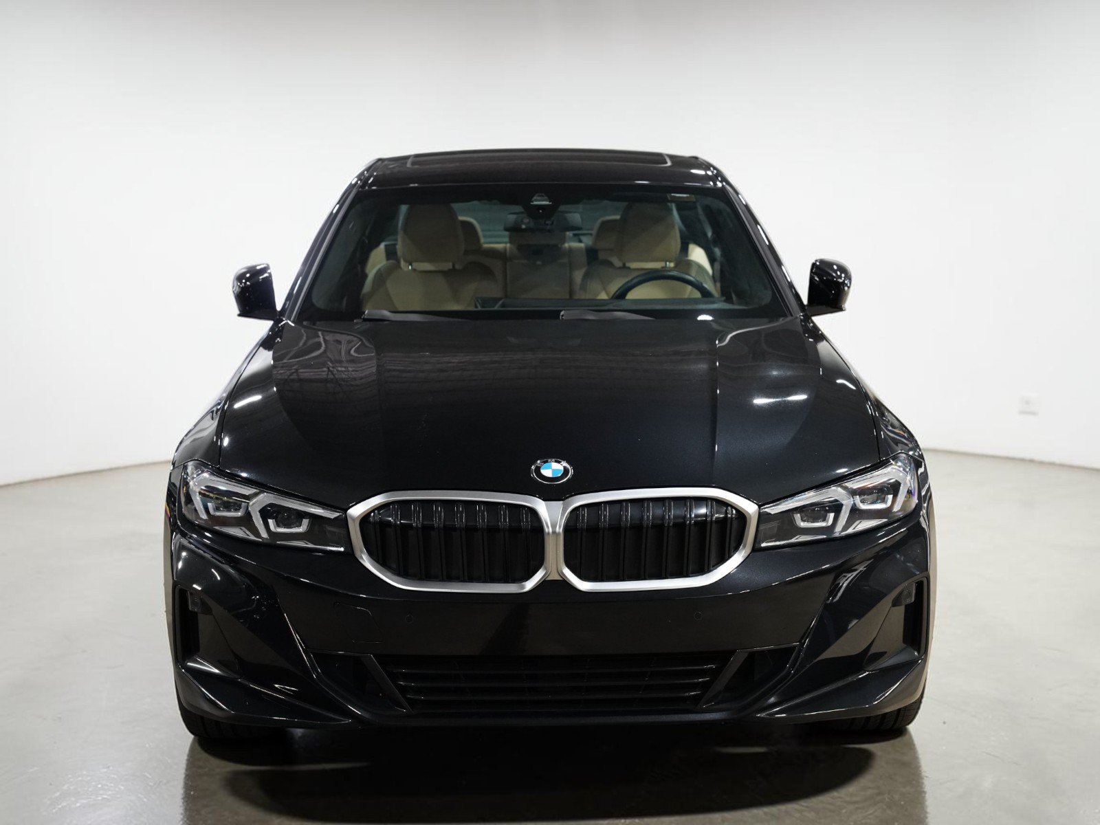 Used 2023 BMW 330i xDrive Sedan w/ Premium Package AWD/4WD image 18