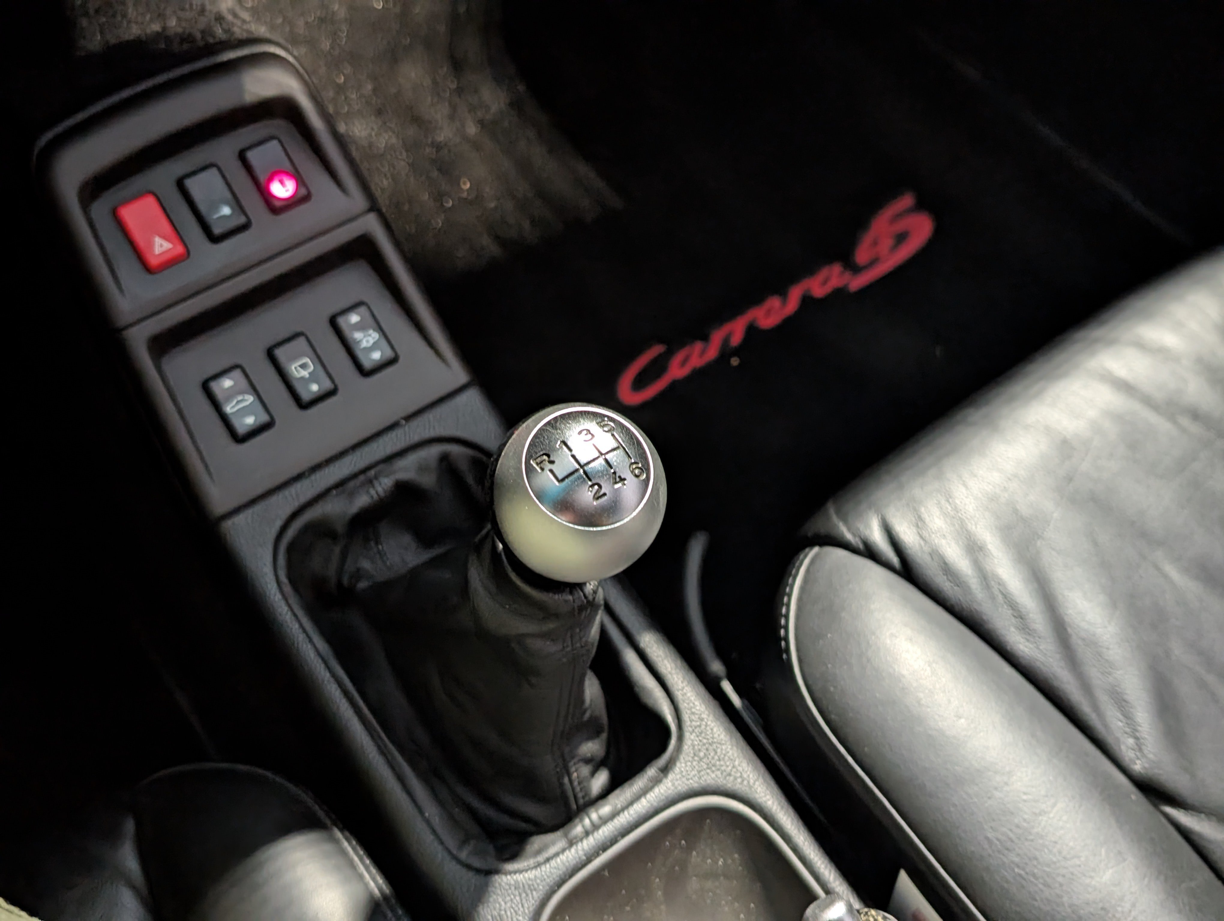 Used 1997 Porsche 911 Carrera 4S AWD/4WD image 34